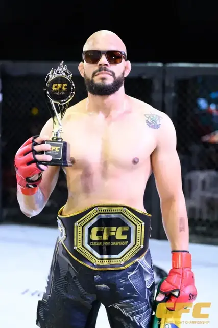 MMA profissional